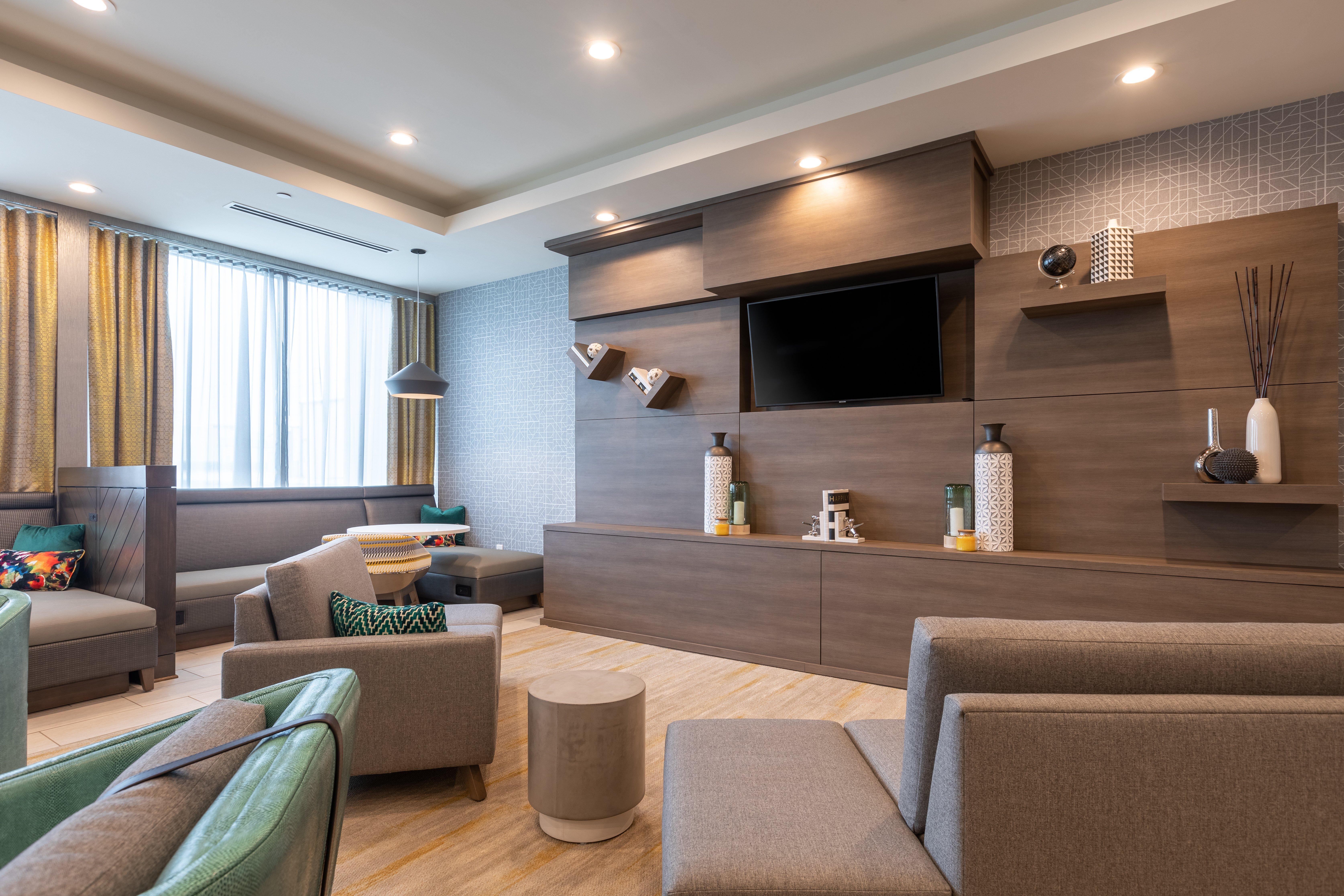 Holiday Inn Greenville - Woodruff Road By Ihg Ngoại thất bức ảnh